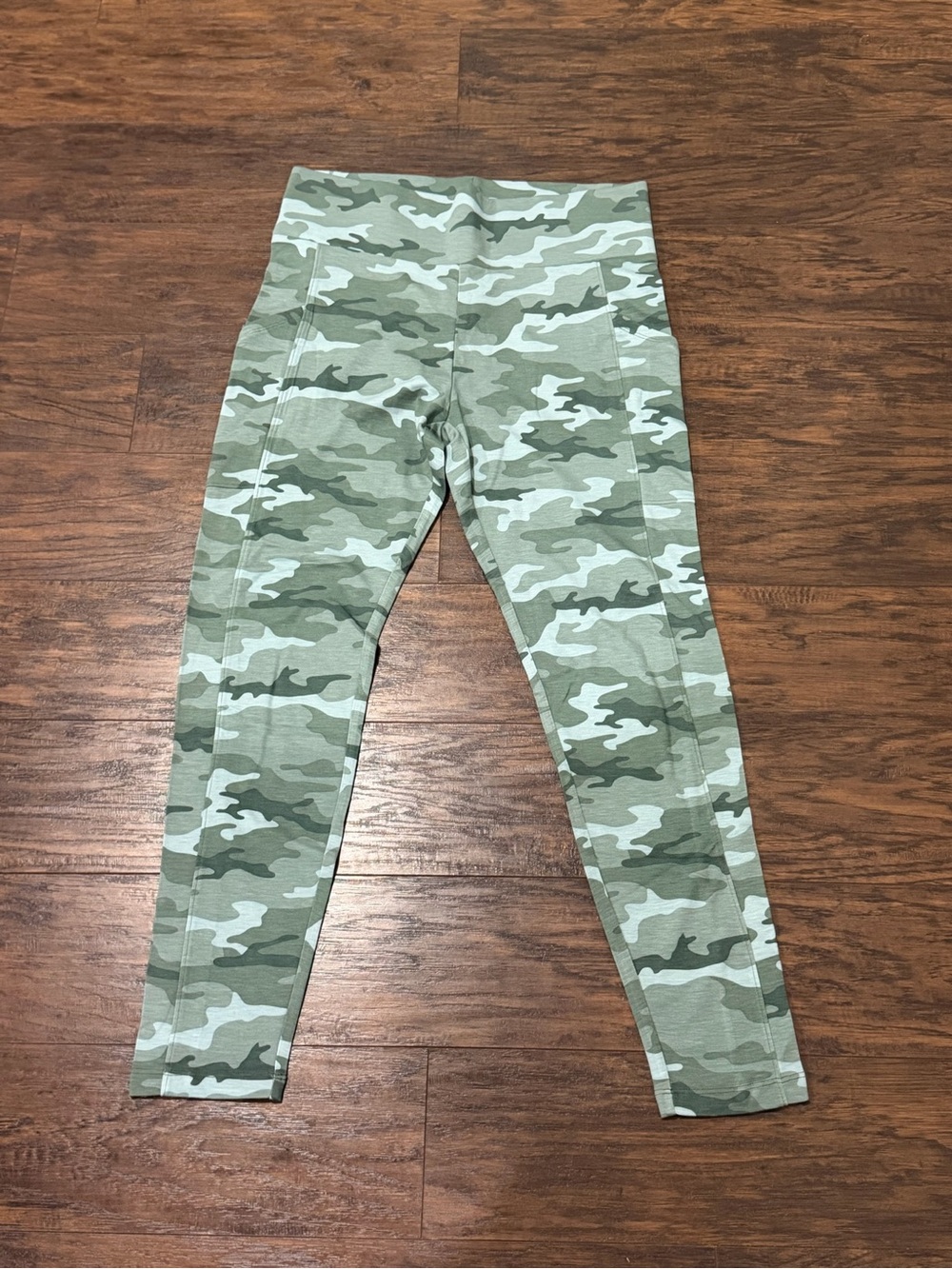Lou & Grey Women's Camouflage Leggings Size M